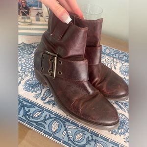nine west leather buckle boots